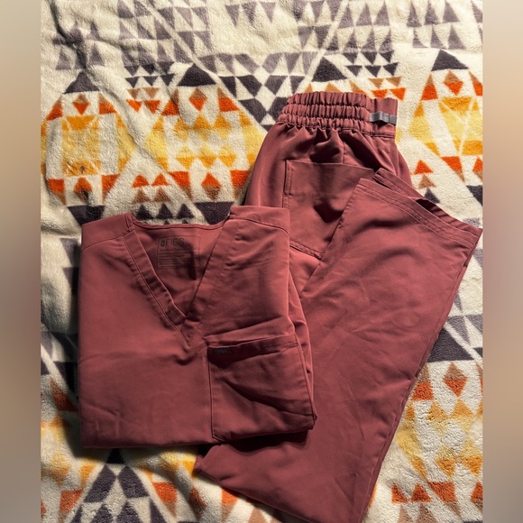 Figs Mauve Dowa High Waisted Pants - Picture 3 of 4